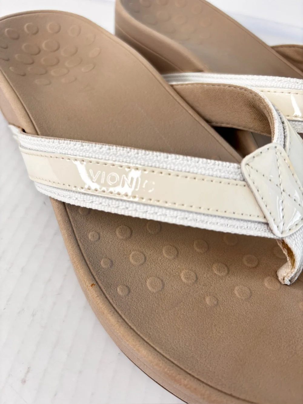 Vionic High Tide Platform Sandals Sz 9 Thong Flip Flop Orthotic Comfort Footbed